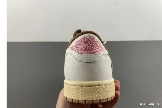 DM7866-106 Low 1 DM7866-106 Retro OG SP  Jordan Scott Travis 0302